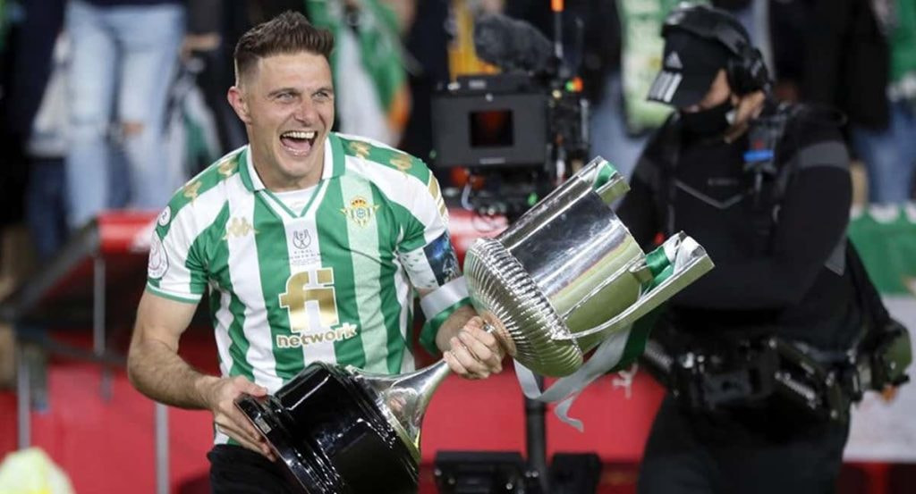 Joaquín con la Copa del Rey.