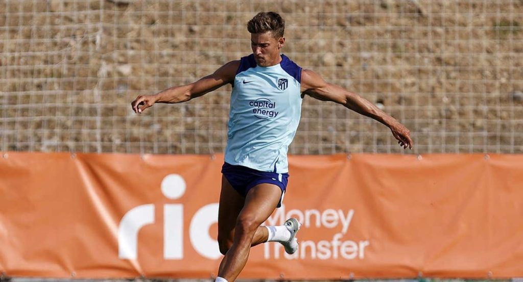 Marcos Llorente, en un entrenamiento de esta temporada con el conjunto rojiblanco.