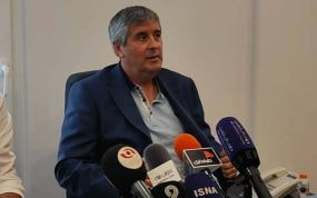 Juan Ramón López Caro en una conferencia de prensa, en Teherán del 14 de junio de 2023, para dirigir al Esteghlal.