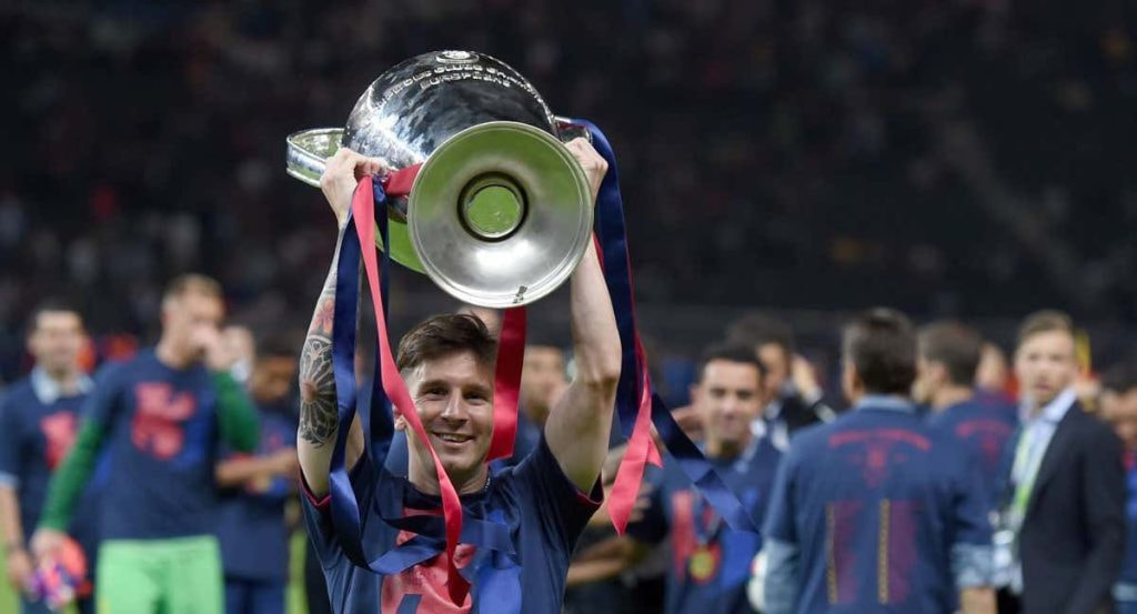 Messi levanta la Champions en 2015.