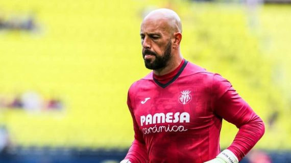 Pepe Reina en un entrenamiento.