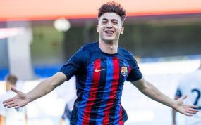 Víctor Barberà celebra un gol con el FC Barcelona.