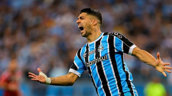 Luis Suárez durante la derrota ante Flamengo.