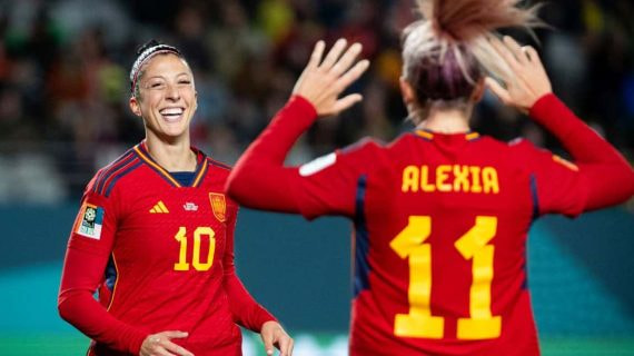 Jenni Hermoso celebra uno de sus goles con Alexia en el victoria de España ante Zambia en el Mundial femenino.