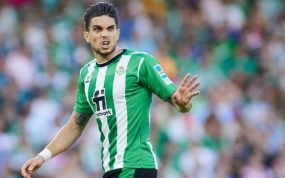 Marc Bartra, en un partido con el Betis.