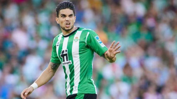 Marc Bartra, en un partido con el Betis.