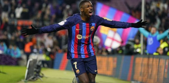 Dembélé celebra un gol en el Camp Nou.