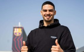 Erick Mendonça, en su presentación como nuevo jugador del Barça.