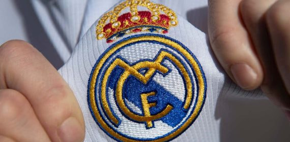 El escudo del Real Madrid.