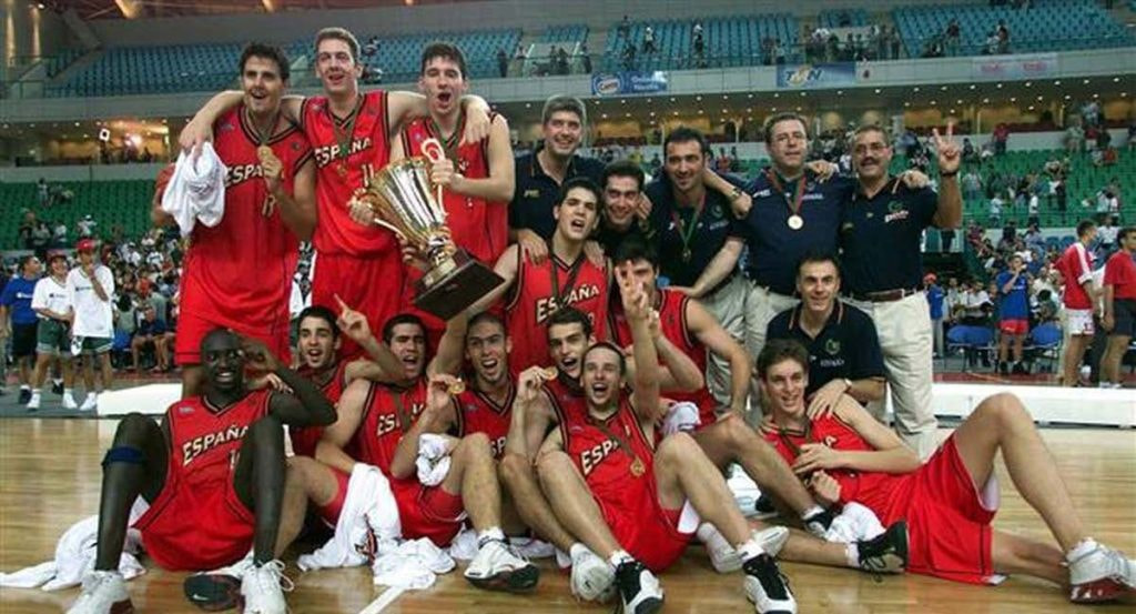 Los Júnior de Oro que en 1999 ganaron el primer oro de España en el Mundial Sub-19.