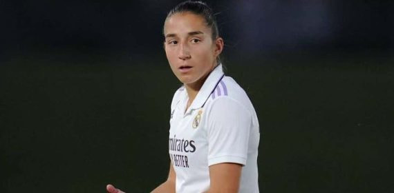 Lucía Rodríguez durante un partido con el Real Madrid este curso.