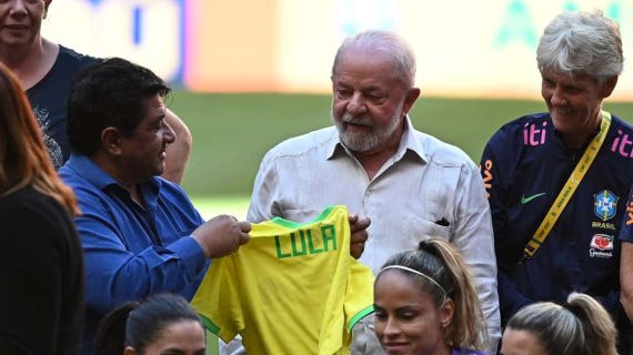 Lula da Silva desea suerte a las jugadoras brasileñas antes del Mundial de Australia y Nueva Zelanda.