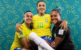 Andressa Alves, Marta Vieira y Bárbara, jugadoras de Brasil durante el Mundial femenino.