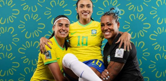 Andressa Alves, Marta Vieira y Bárbara, jugadoras de Brasil durante el Mundial femenino.