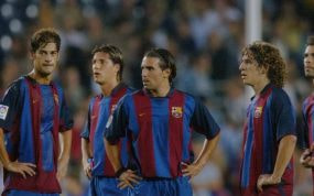 Sergio Santamaría junto con sus compañeros en un partido del Barça.