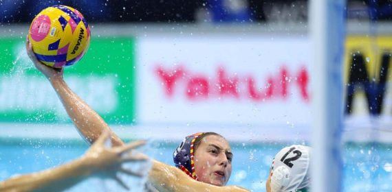 Los partidos de waterpolo duran poco más de media hora.