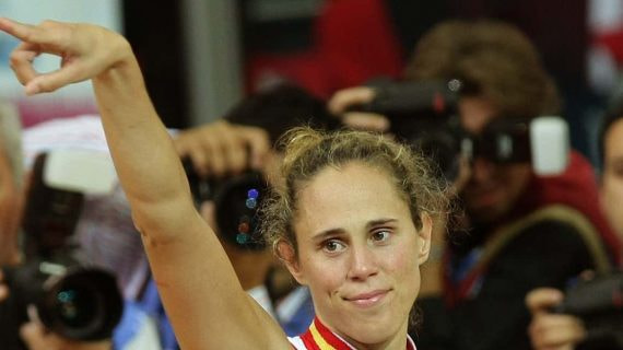 Amaya Valdemoro tras conseguir la plata en el Europeo de 2007.