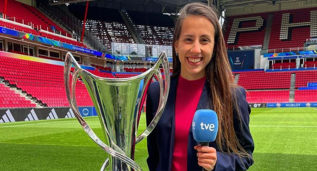 Alicia Arévalo en una conexión para TVE.