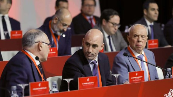 Luis Rubiales, durante una Asamblea General de la RFEF.