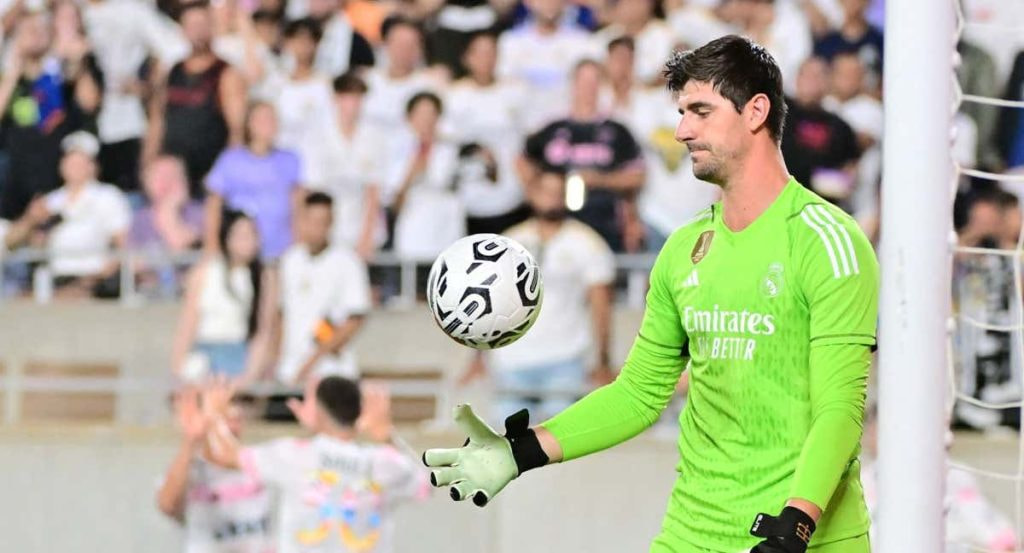 Thibaut Courtois, en un entrenamiento con el Real Madrid.