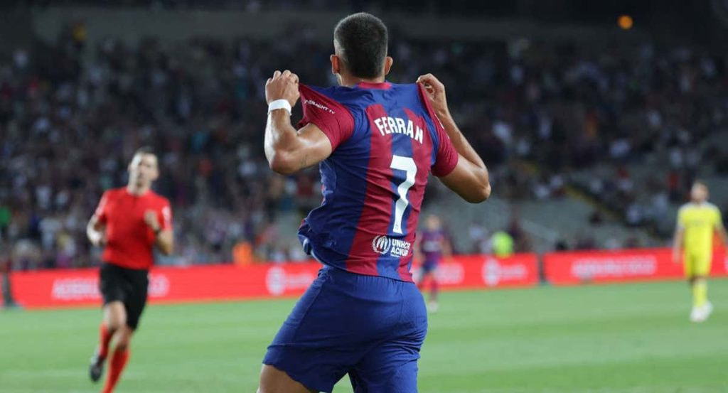 Ferran Torres celebrando el 2 a 0 ante el Cádiz.