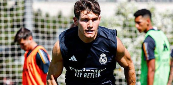 Fran García entrenando durante la pretemporada del Real Madrid.