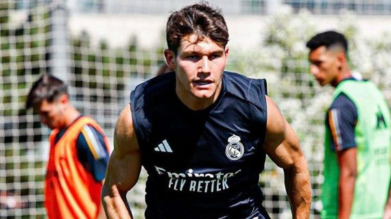 Fran García entrenando durante la pretemporada del Real Madrid.