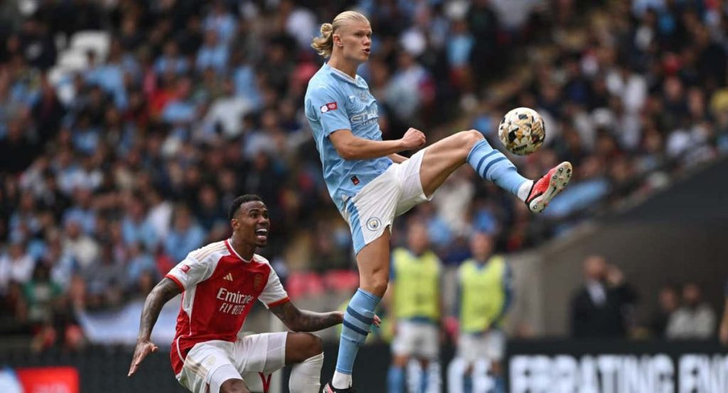 Erling Haaland, un goleador implacable por el que Manchester City pagó mucho dinero.