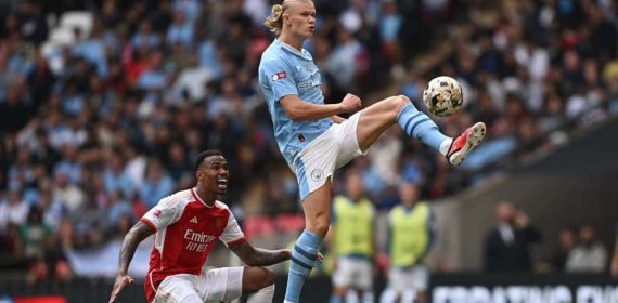 Erling Haaland, un goleador implacable por el que Manchester City pagó mucho dinero.