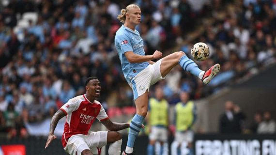 Erling Haaland, un goleador implacable por el que Manchester City pagó mucho dinero.