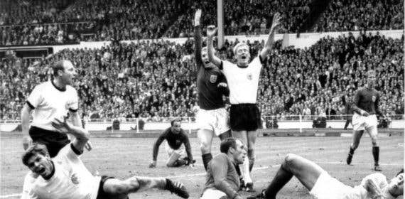 Inglaterra gana la final del Mundial de 1966 a Alemania.