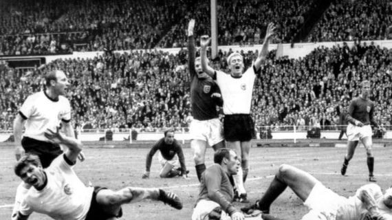 Inglaterra gana la final del Mundial de 1966 a Alemania.