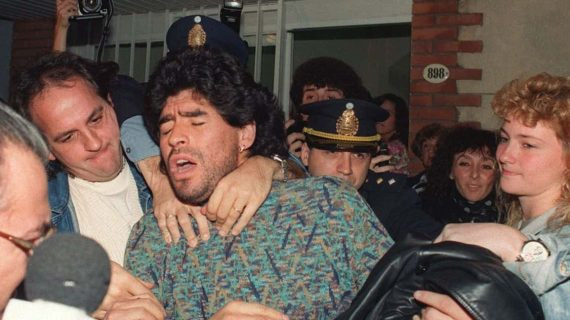 El misterio de los 100 millones de Maradona: nadie sabe dónde está el dinero ni si la cifra es real