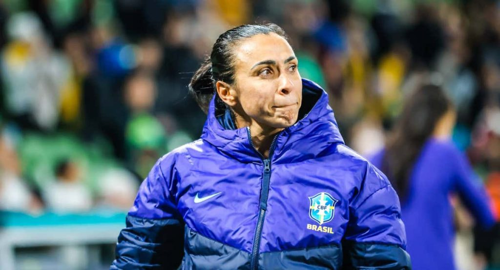 Marta Vieira contiene las lágrimas en su último partido.