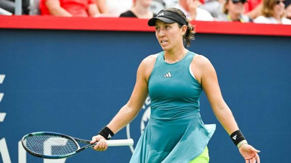 Jessica Pegula, durante su partido ante Swiatek en las semifinales de Montreal.