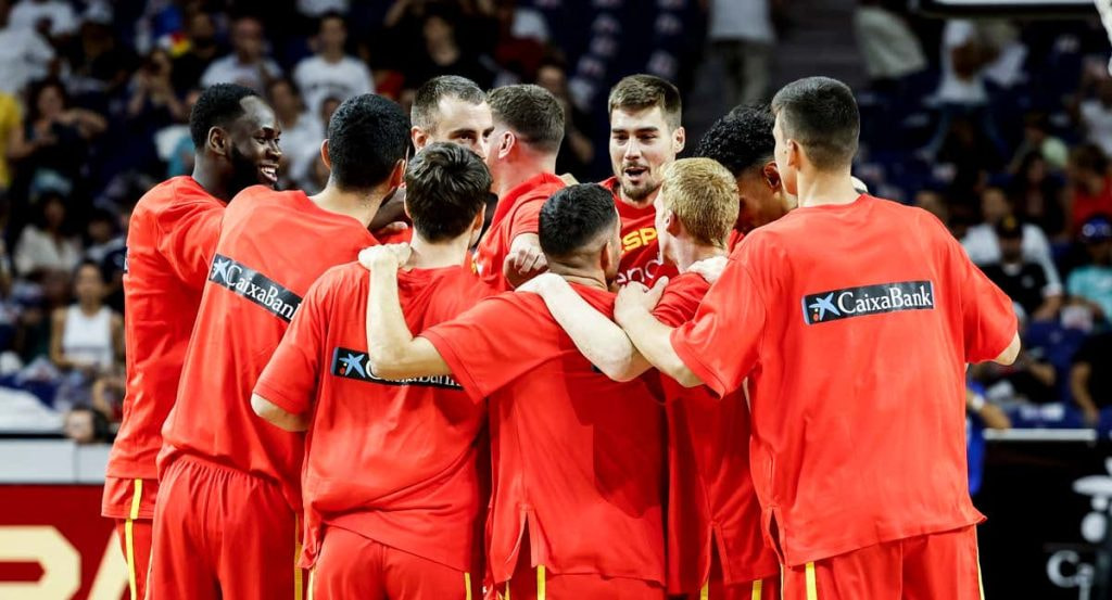 La Selección española de baloncesto ha estado presente en los Juegos de manera ininterrumpida desde Sídney 2000.