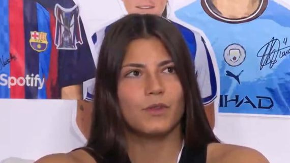 Anita Marcos: «Jenni Hermoso es una jugadora que te ayuda por su experiencia; es disfrutar y aprender»
