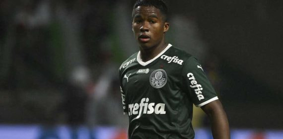 Endrick, durante un partido con el Palmeiras.