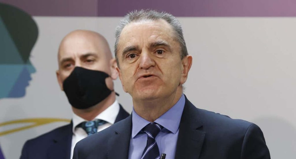 Luis Rubiales y José Manuel Franco, en un encuentro celebrado el 14 de marzo de 2022, tras la reunión de la Comisión del CSD sobre el fútbol femenino.