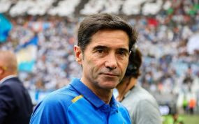 Marcelino García Toral antes de un partido del Olympique de Marsella.
