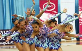 Gimnastas en uno de los Mundiales.