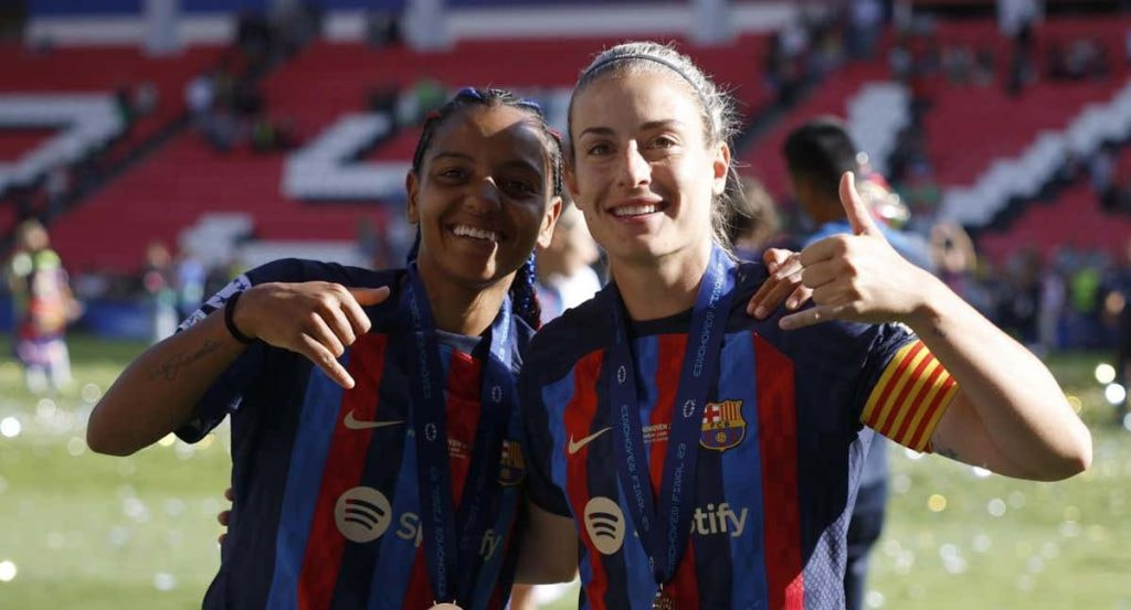 Alexia Putellas y Geyse Ferreira en un partido de Champions.