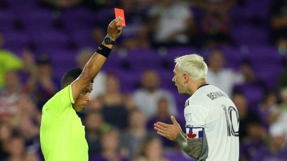 Una tarjeta roja lleva siempre adosada una sanción determinada, salvo que haya una medida cautelar.