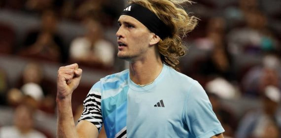 Alexander Zverev celebra un punto.