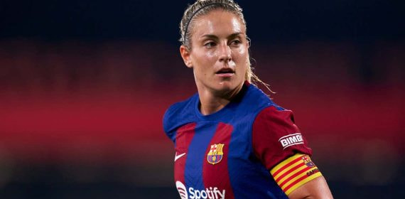 Alexia Putellas ante el Valencia.