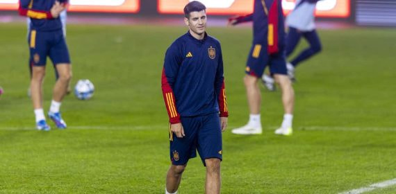 Álvaro Morata durante un entrenamiento con la Selección.