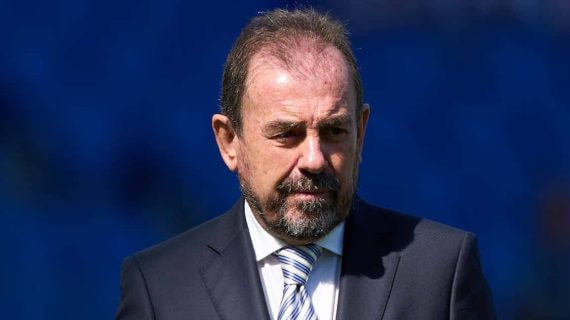 Ángel Torres, antes de un partido de esta temporada.