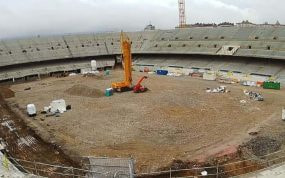 Así luce el Camp Nou con la demolición del tercer anillo.