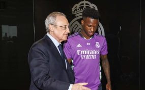Florentino Pérez y Vinicius, en Valdebebas.
