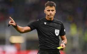 Gil Manzano, en un partido internacional.